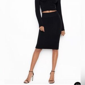 Victorias Secret Ribbed Knit Pencil Skirt L